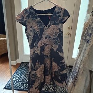 VINCE CAMUTO FLORAL-PATTERN FIT-AND-FLARE DRESS (PETITE)